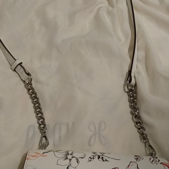 Purse - Picture 2 of 6